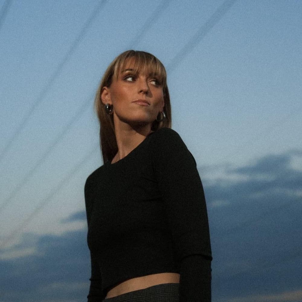 Sara Sloan – Pop