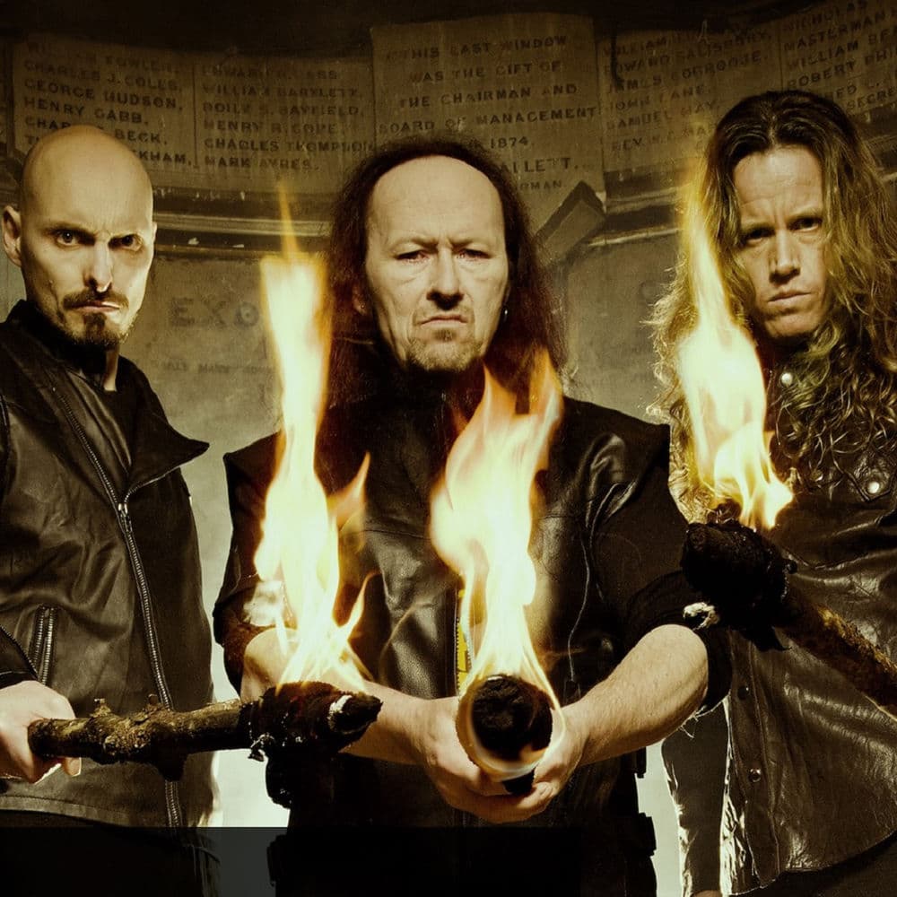 Venom – Black Metal