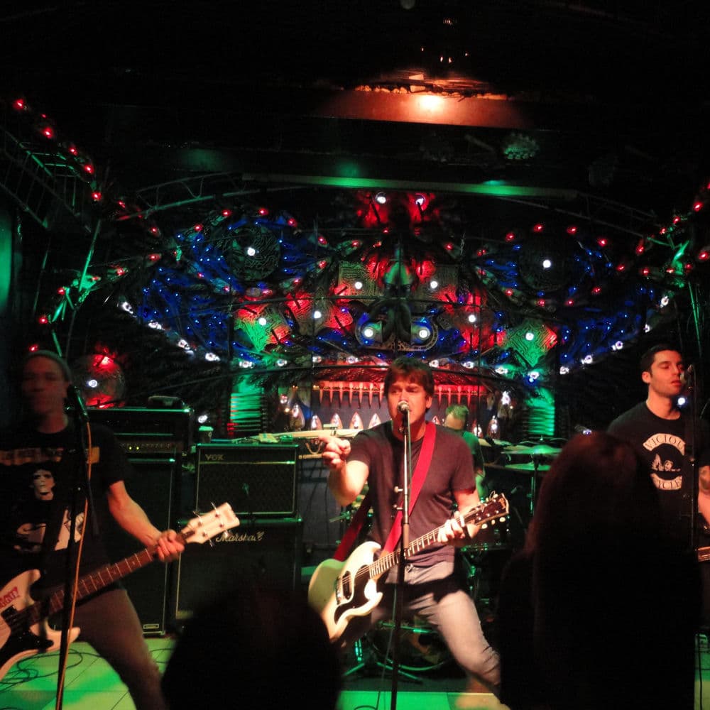 Chixdiggit! – Rock