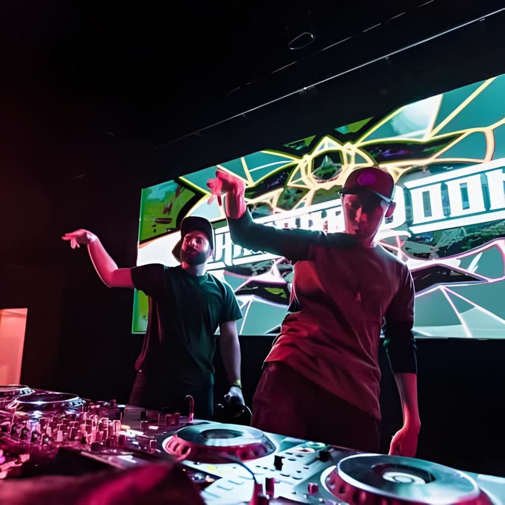 SHANGHAI DOOM – Edm