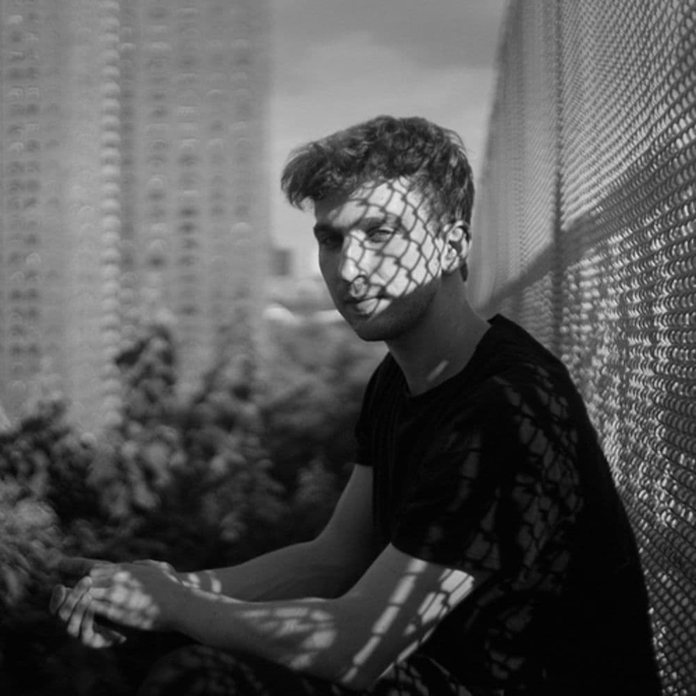 Two Feet – Alternative