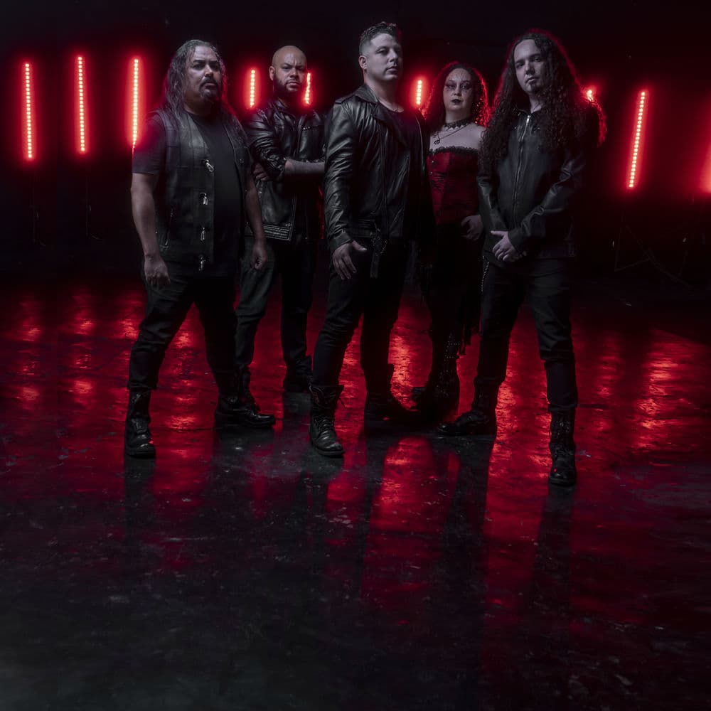 Paradise in Flames – Heavy Metal