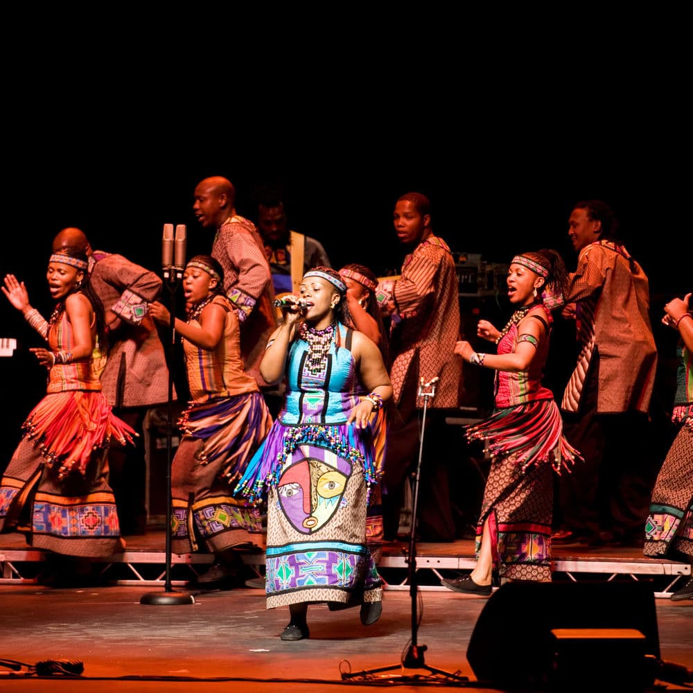 SOWETO GOSPEL CHOIR – Folk