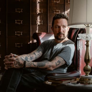 FRANK TURNER