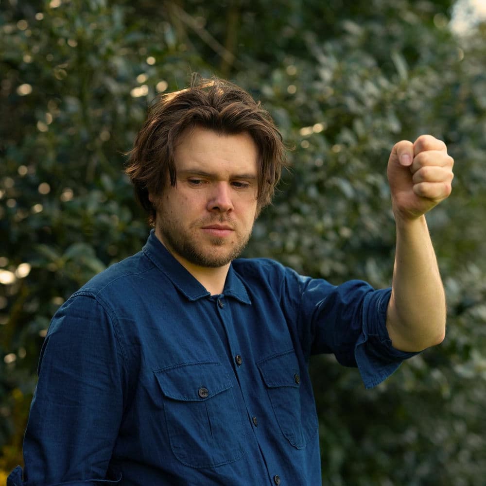 Junior Brother – Folk