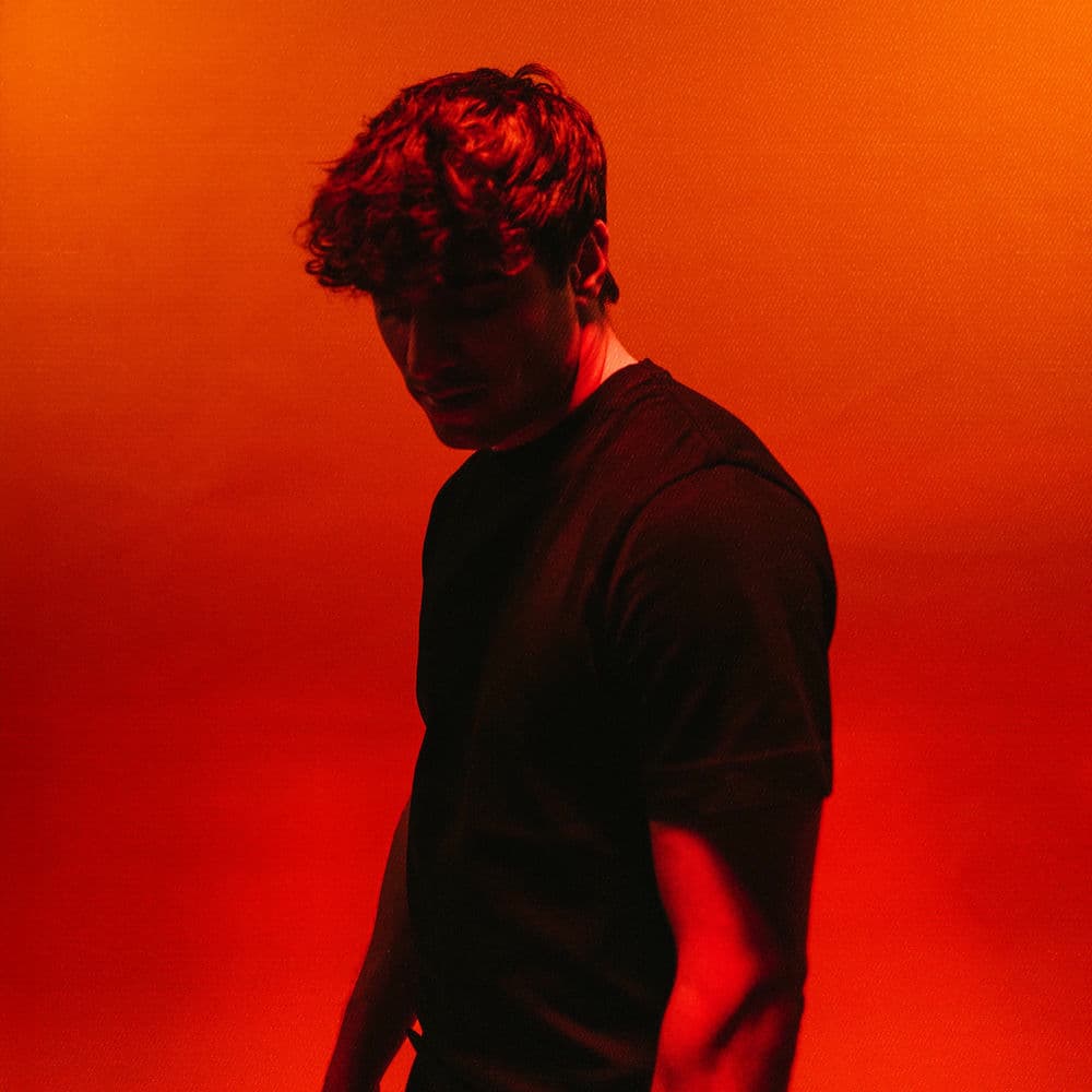 MYLE – Singer-Songwriter