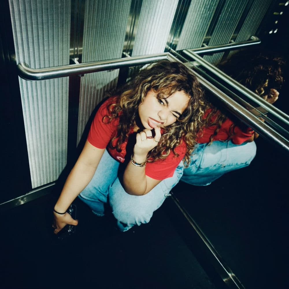 Bella Rayne – Indie Pop