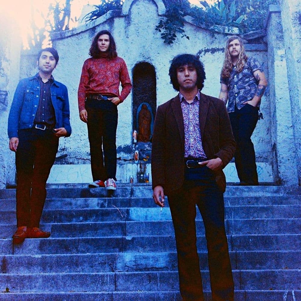 LEVITATION ROOM – Rock