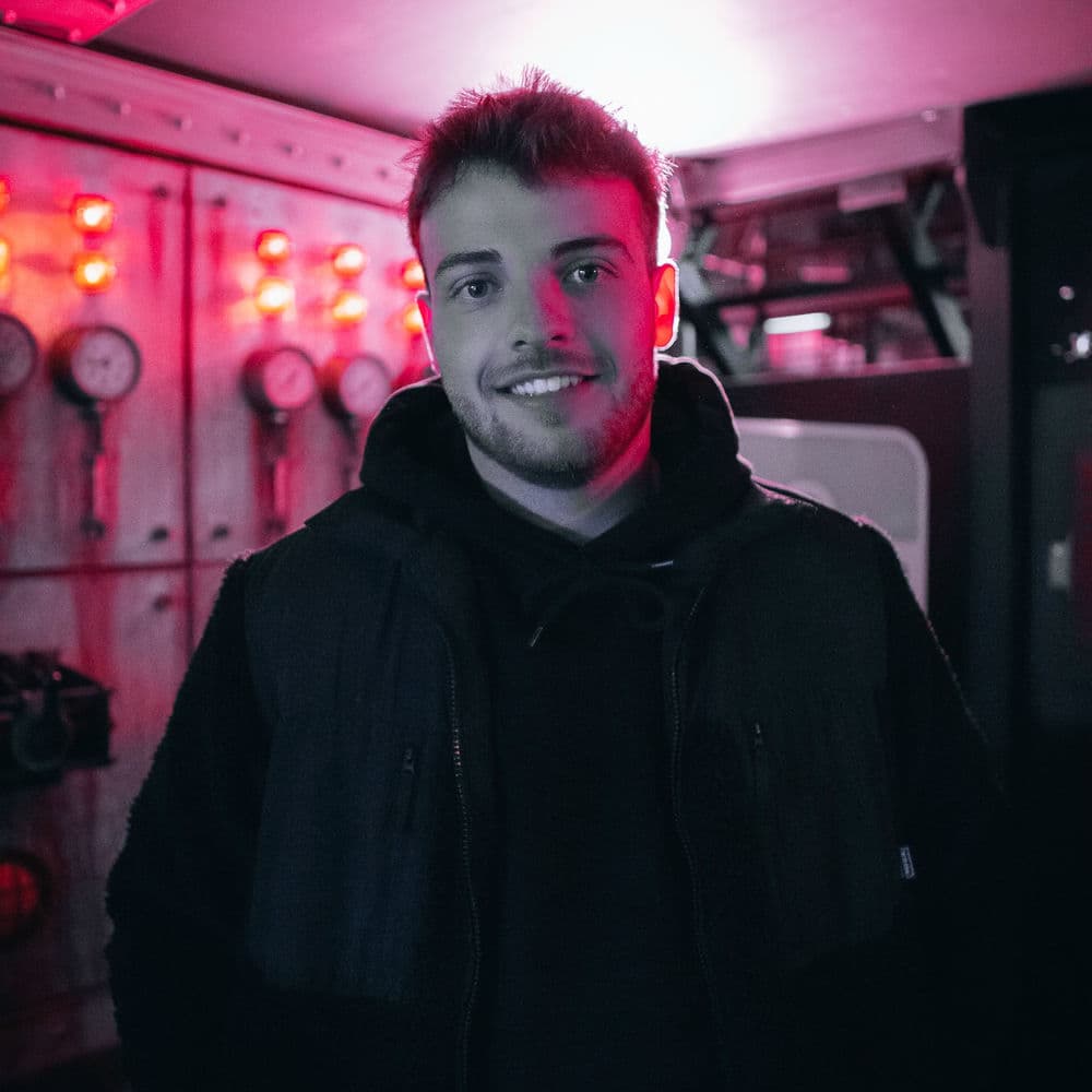 Jim Aves – Electro