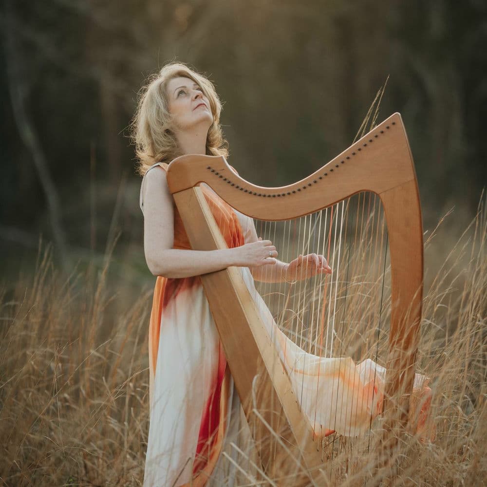 Aine Minogue – Folk