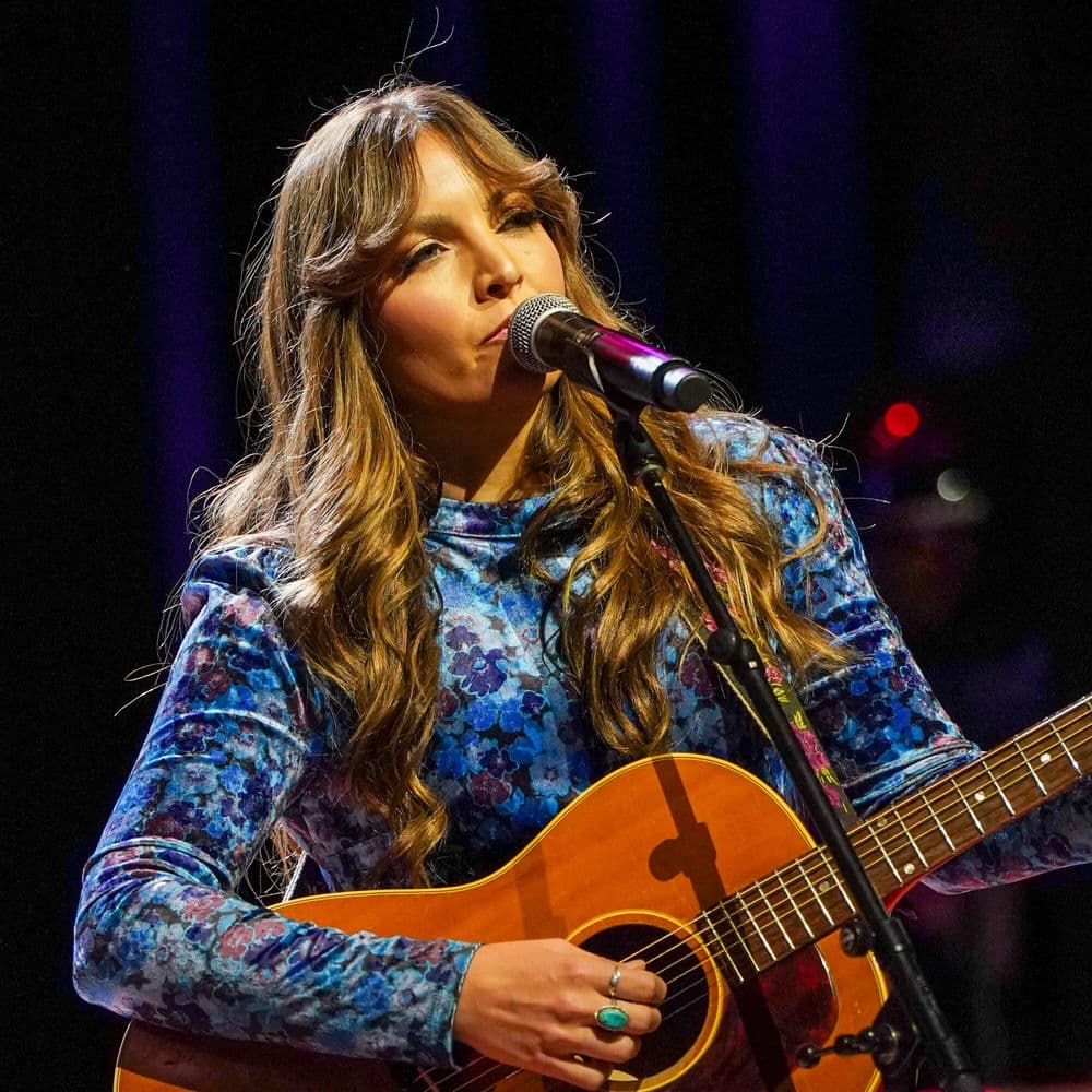 Brit Taylor – Country