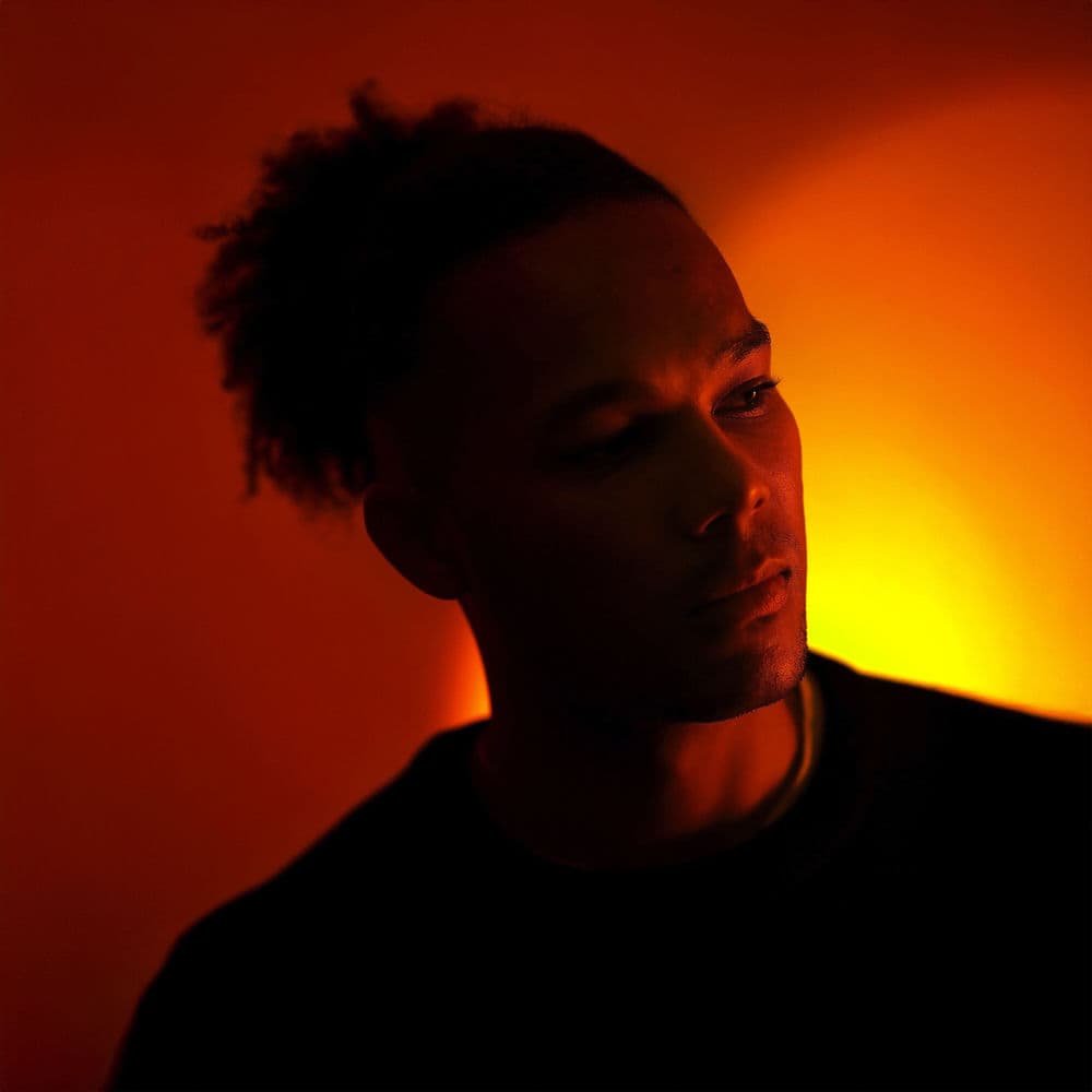 Kaidi Akinnibi – Alternative