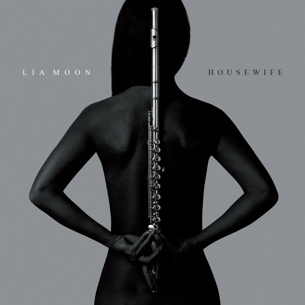 Lia Moon – Electro