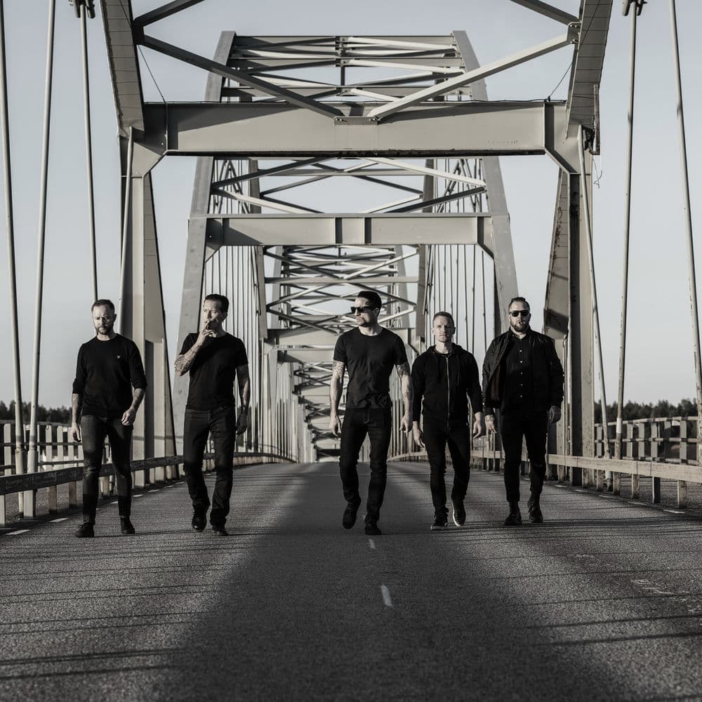 Raised Fist – Crust Punk