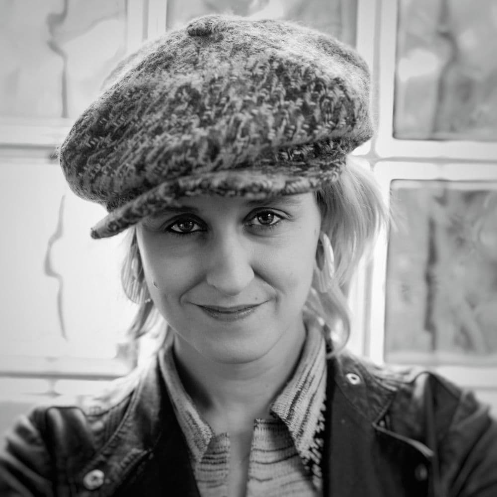 LISE CABARET – Singer-Songwriter