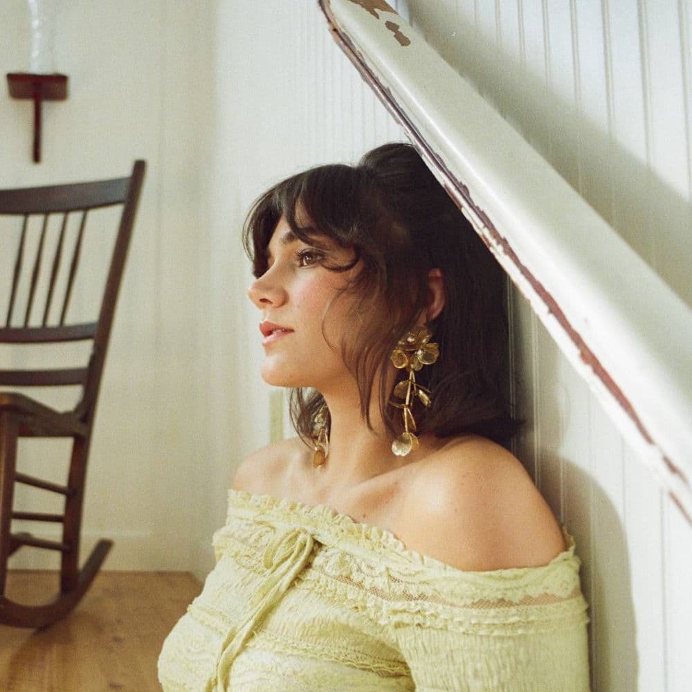 Clover County – Singer-Songwriter