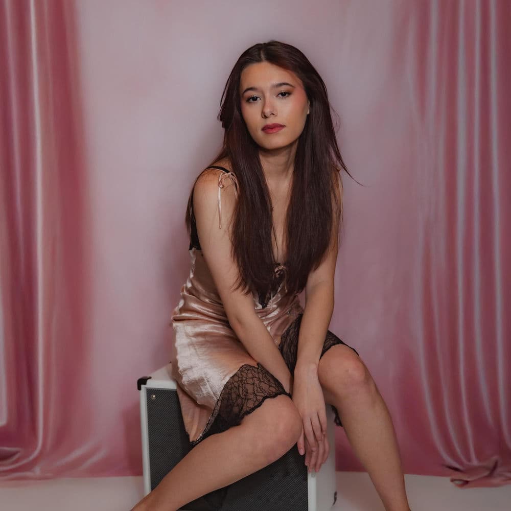 Lola Kinsey – Rock