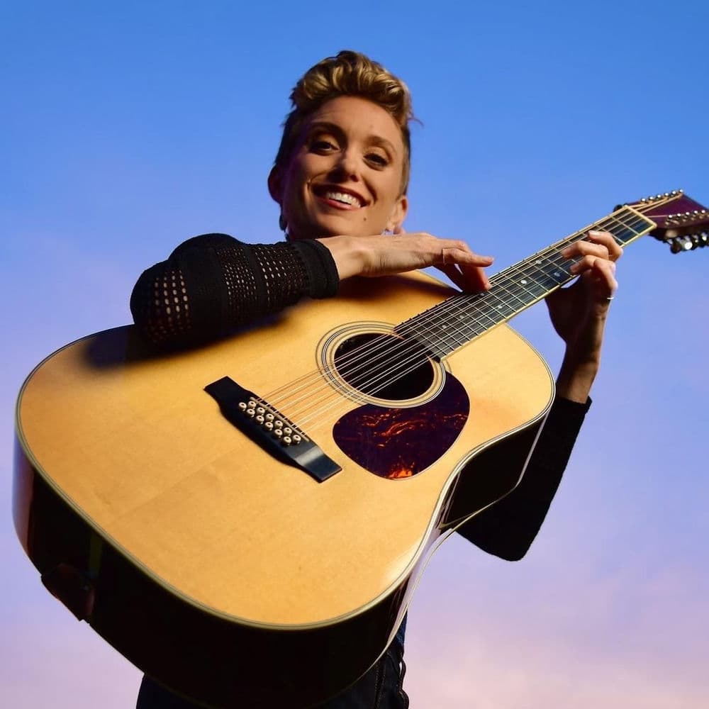 Christie Lenée – Folk