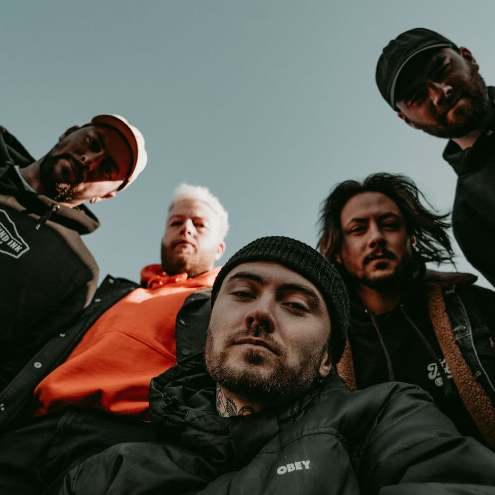 Last Hounds – Alternative