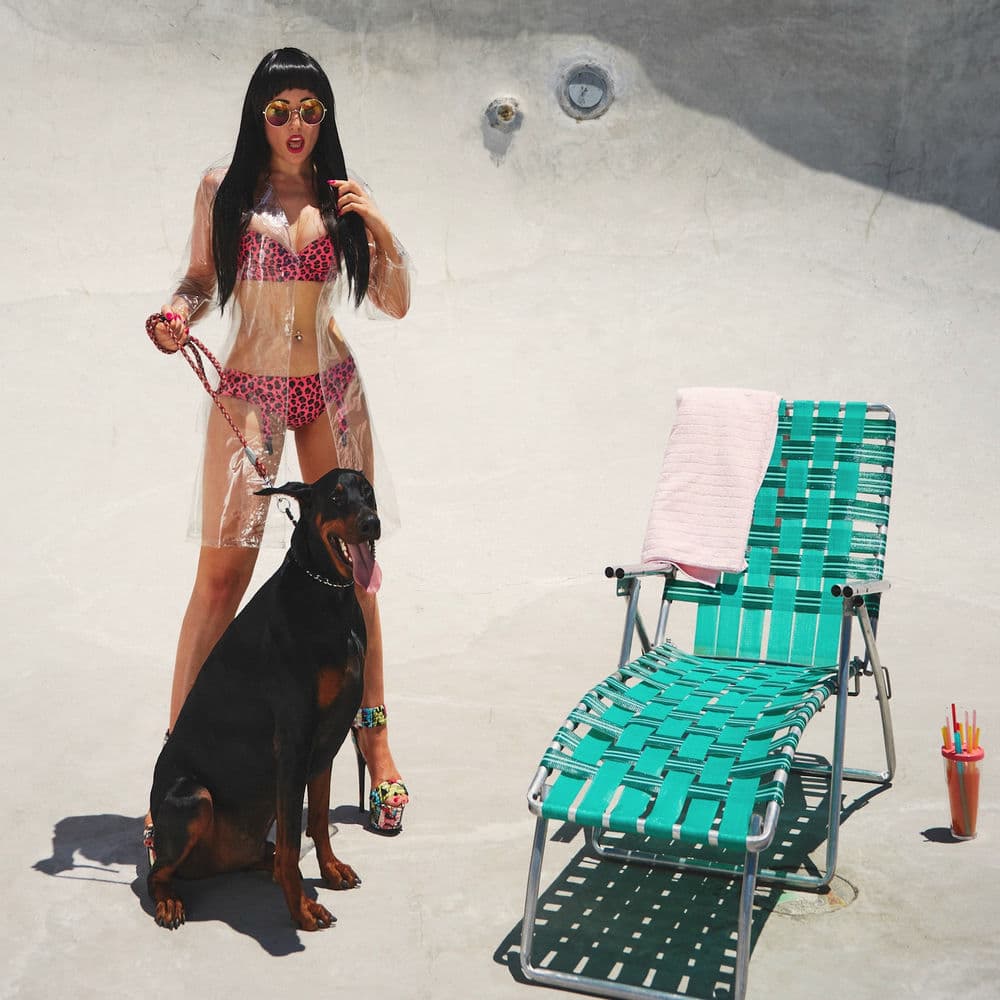 Charlotte Devaney – Electro