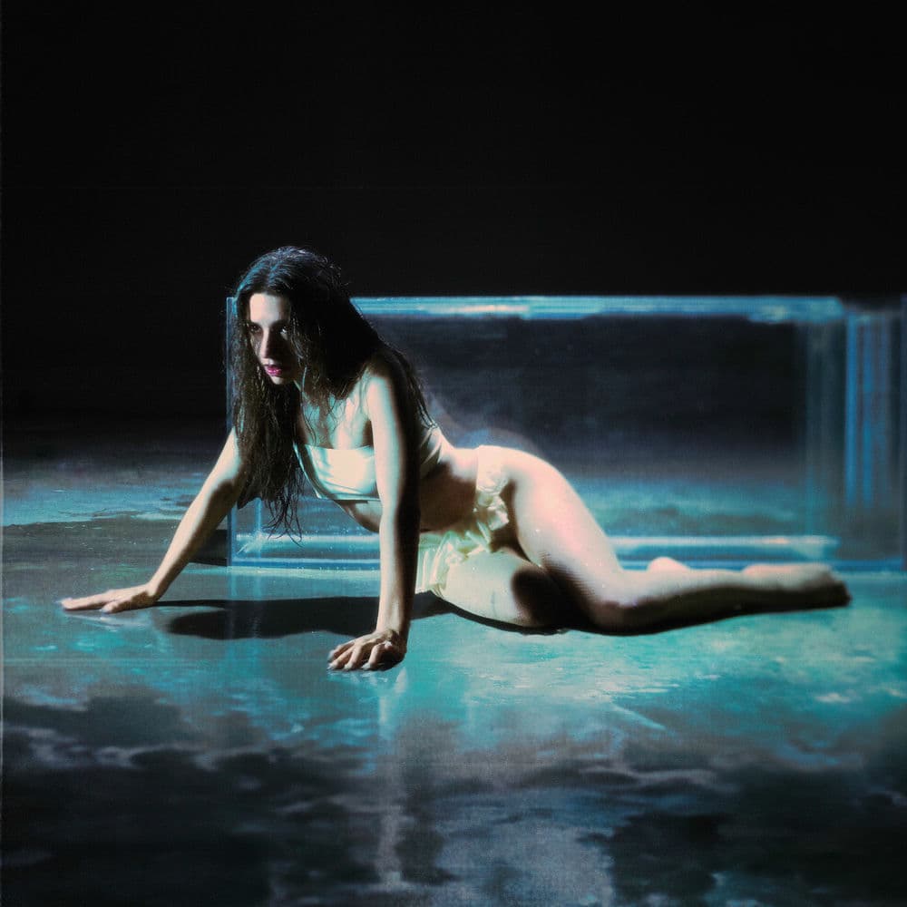 Alexi Shell – Dance