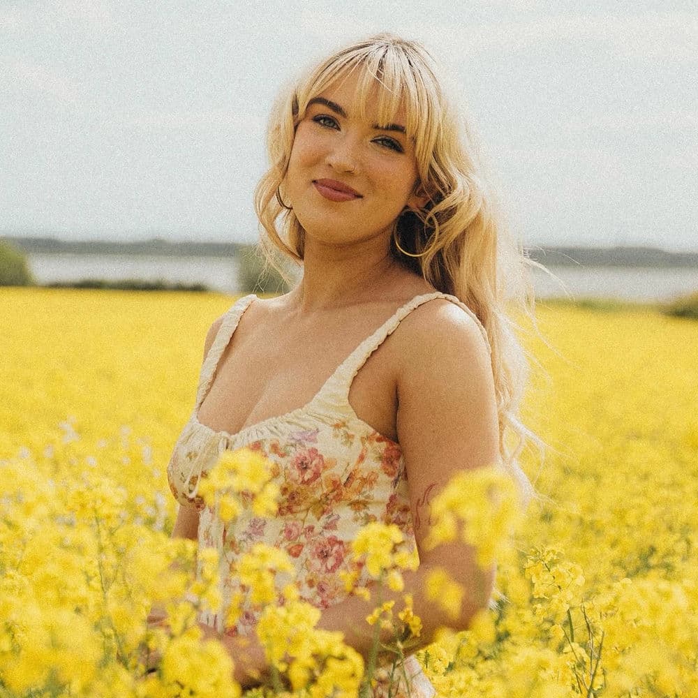 Rianne Downey – Country