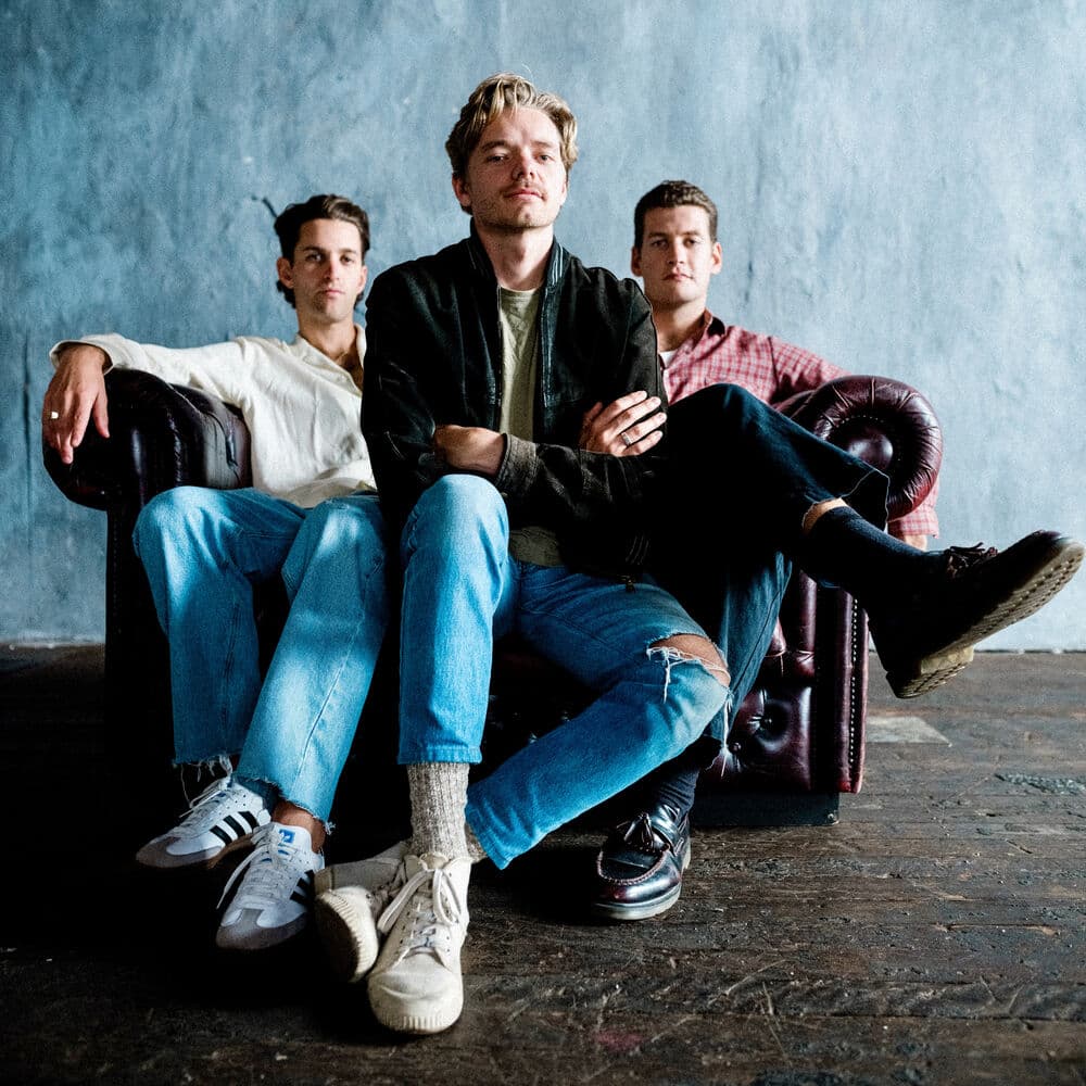 Sons of the East – Folk