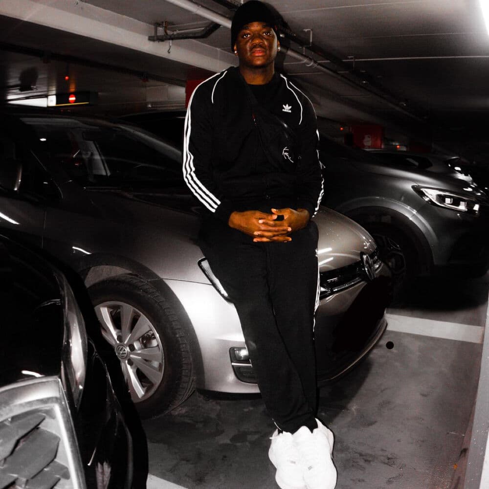 Ru Robinson – Pop