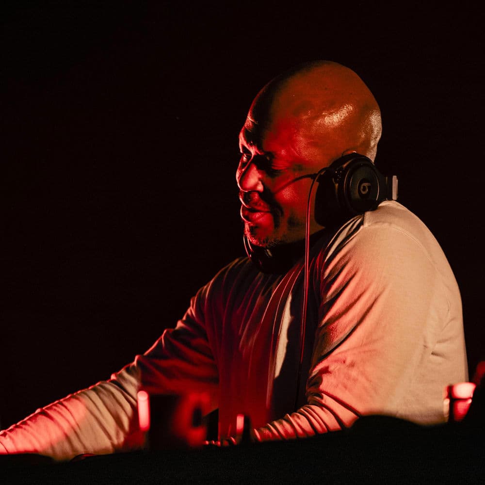 Robert Hood – Dance