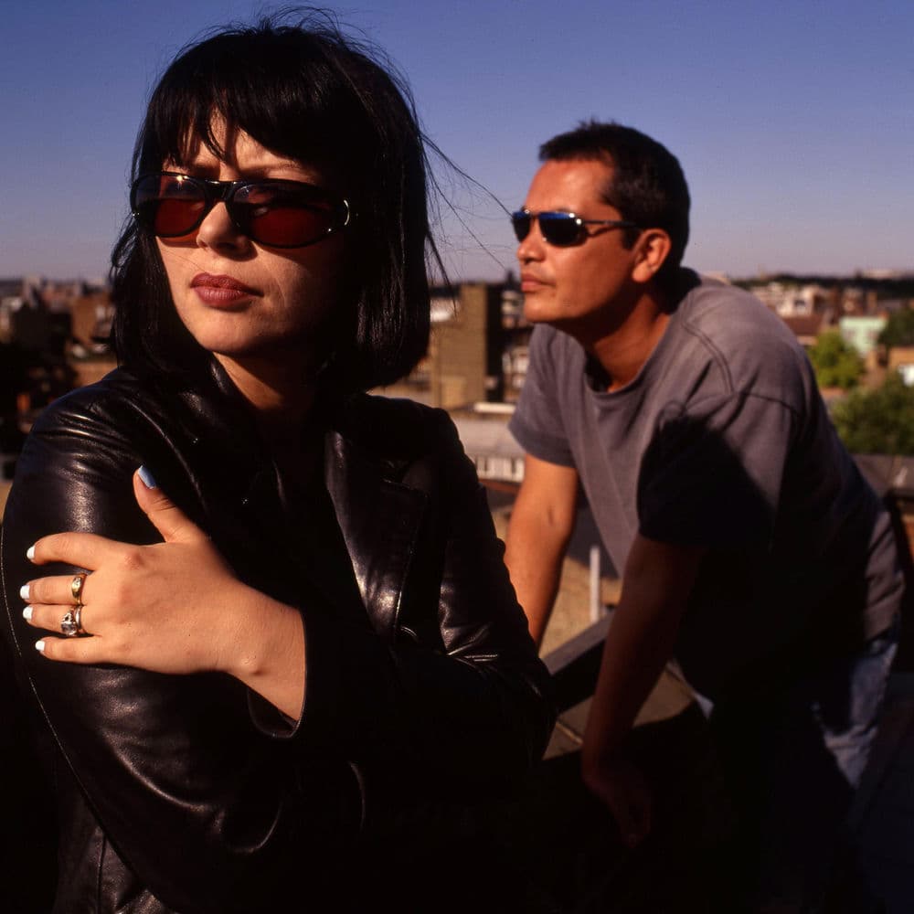 Curve – Pop