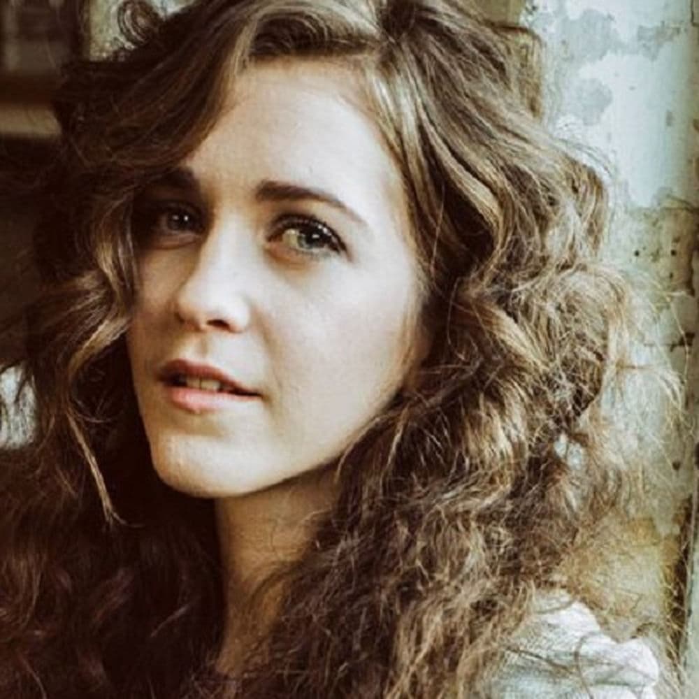 Dom Morris – Singer-Songwriter