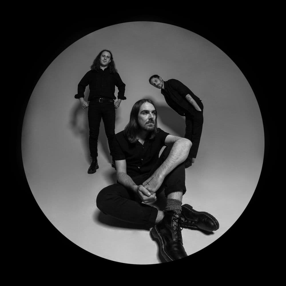 PULLED APART BY HORSES – Alternative