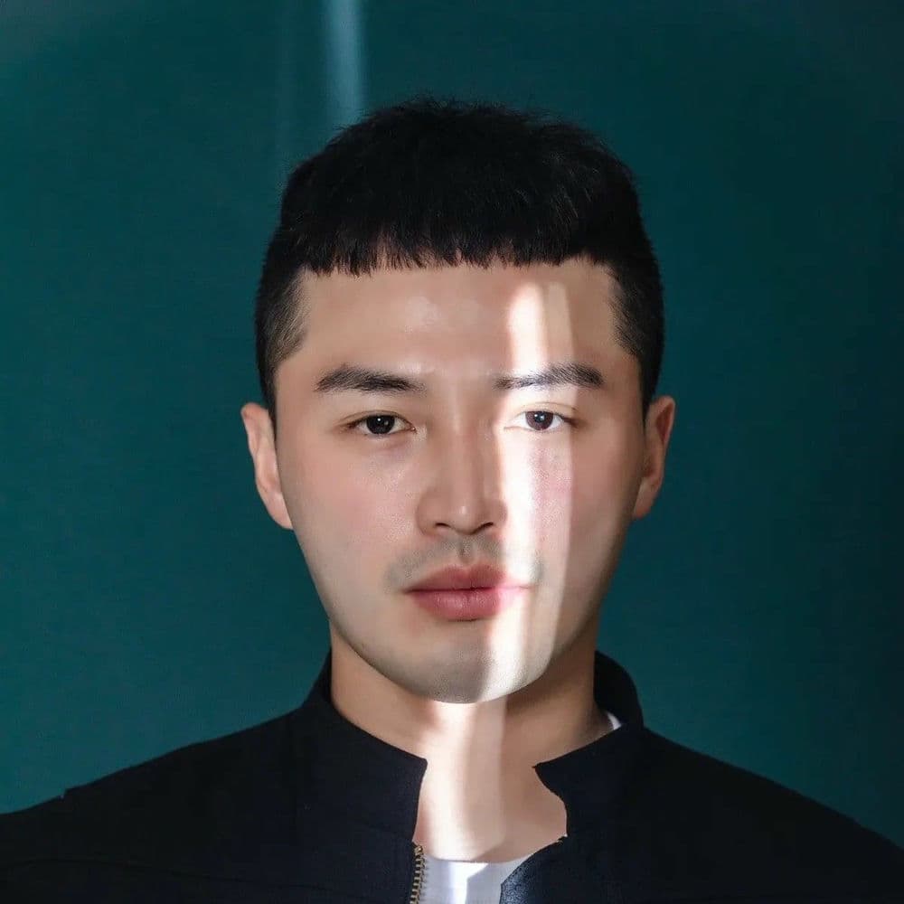 MICRODOT – World