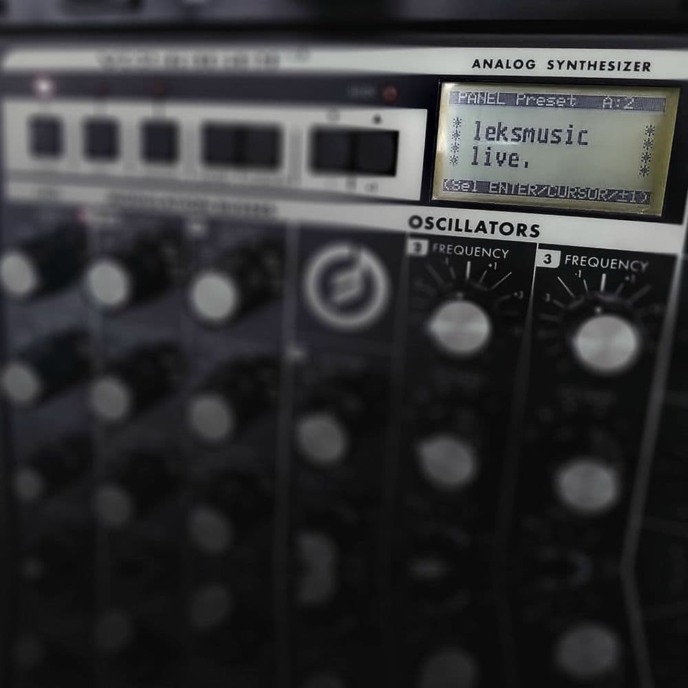TRIO MEMORIES – Electro