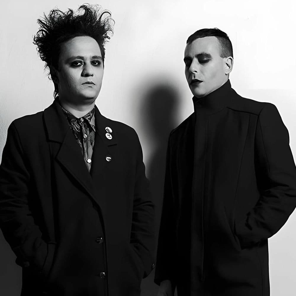 She Past Away – Post-Punk