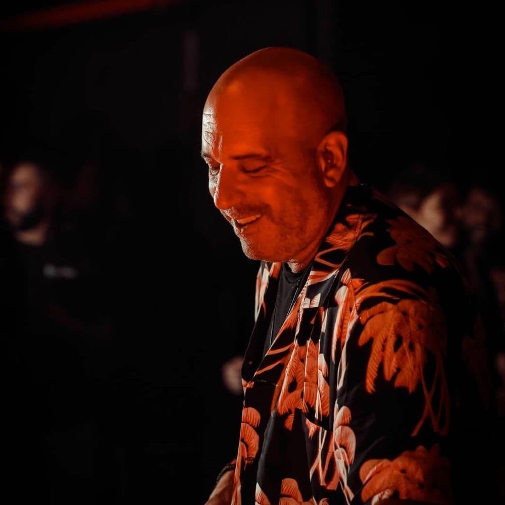 Guy Mantzur – Electro