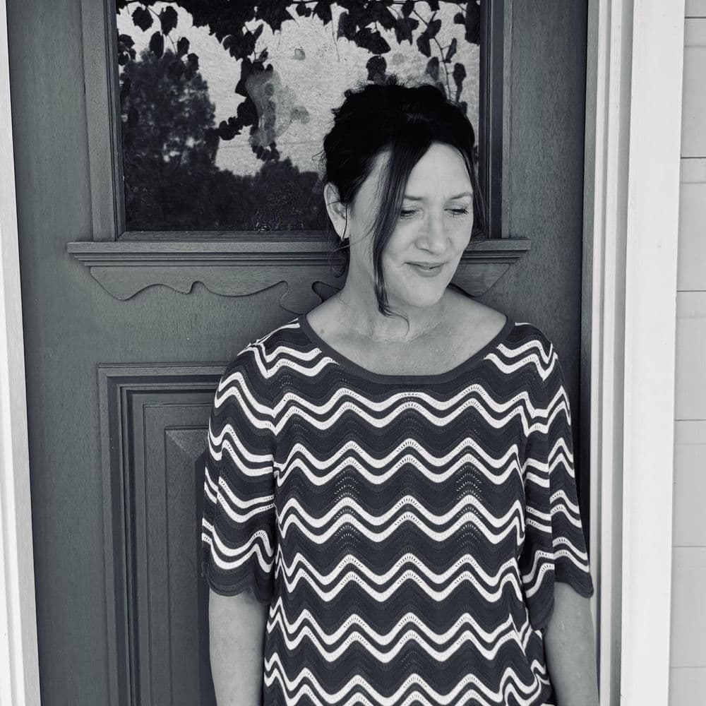 Sara Storer – Singer-Songwriter