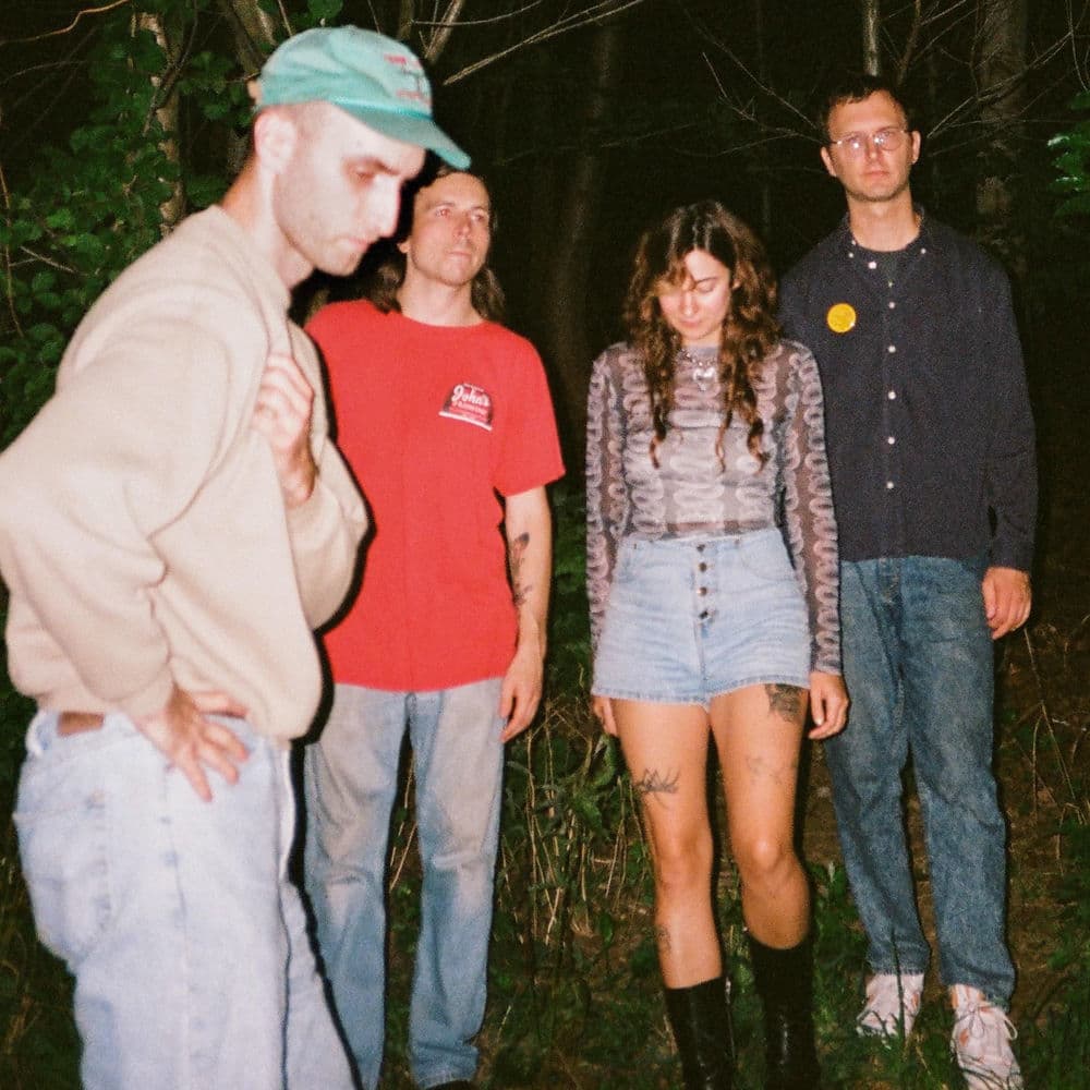 Hotline TNT – Shoegaze