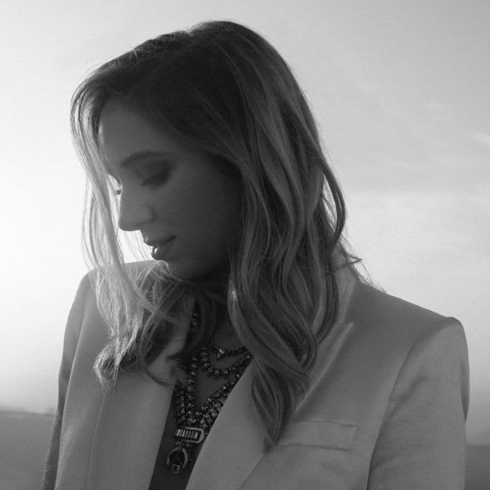 Olivia Lane – Country