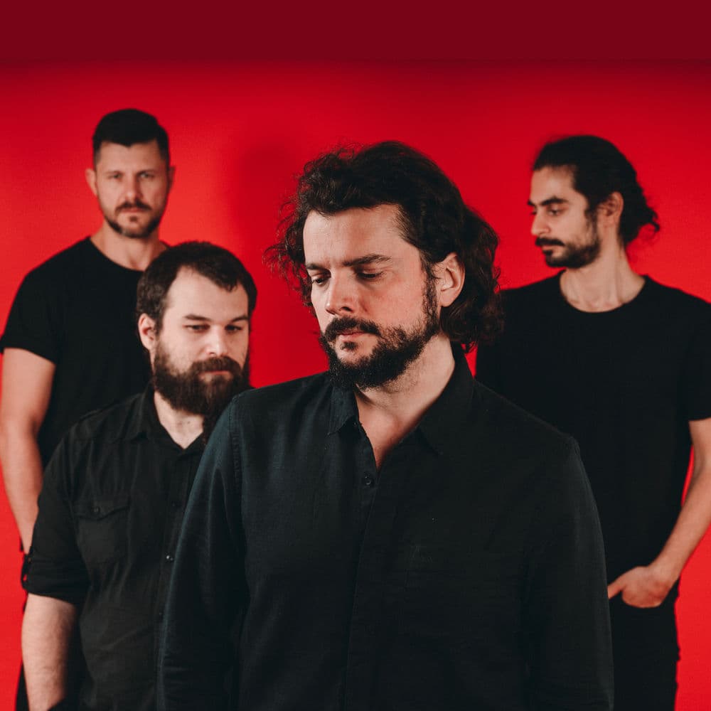 OM LA LUNĂ – Rock