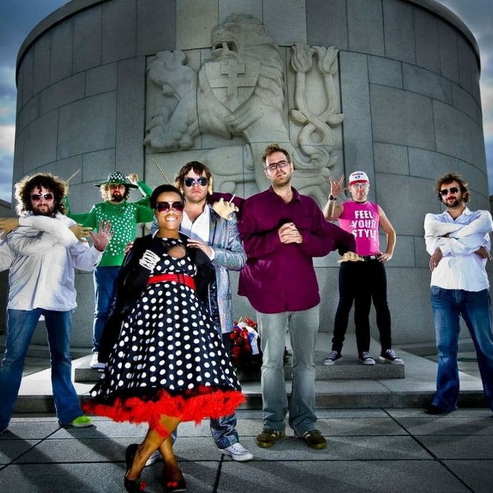 Monkey Business – Alternative