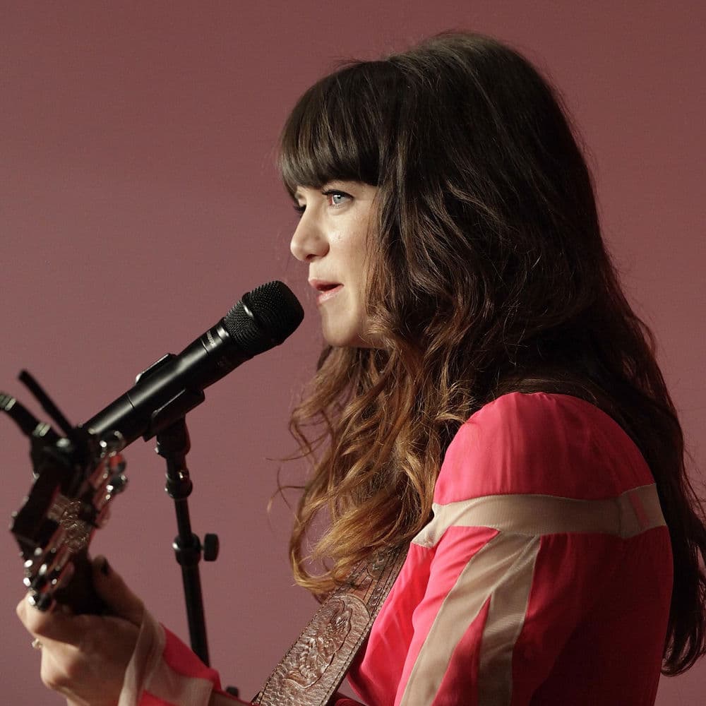 Nikki Lane – Singer-Songwriter