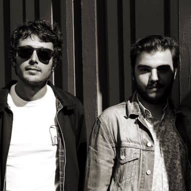 IL EST VILAINE