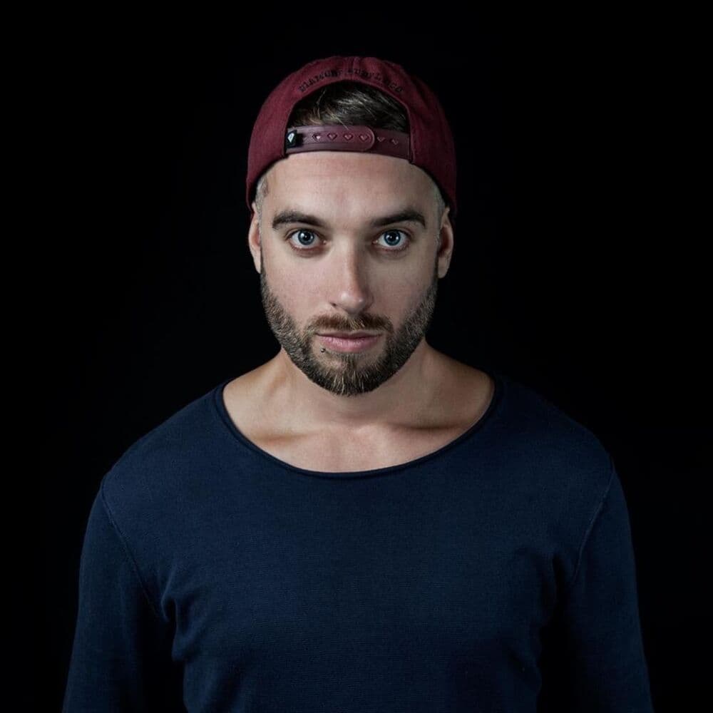 N VITRAL – Dance
