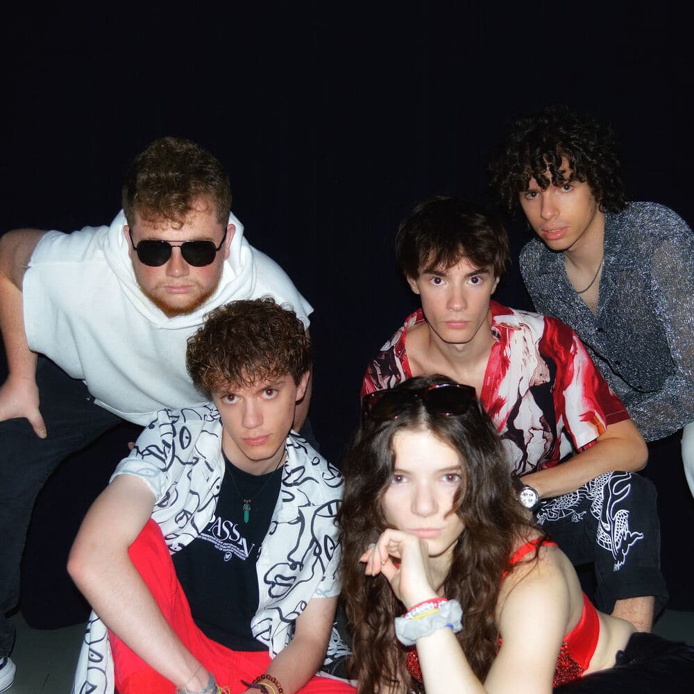 Platinum Moon – Rock