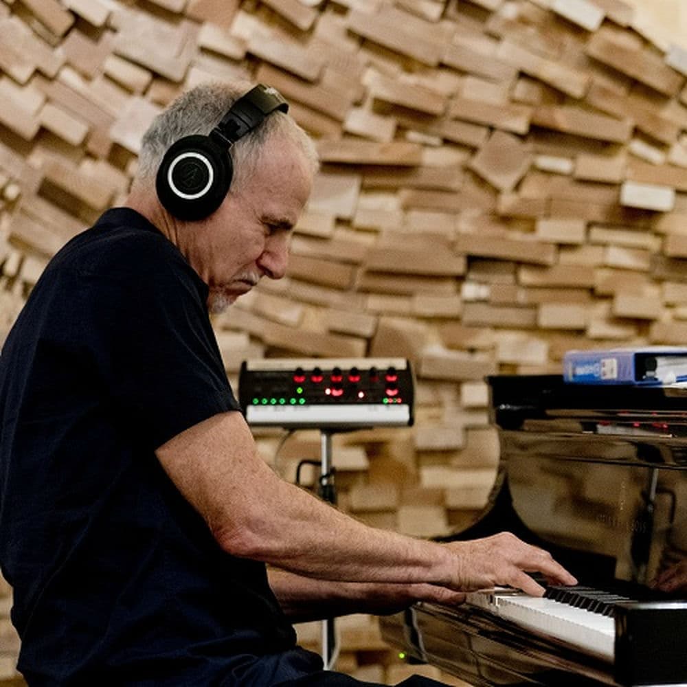 MARC COPLAND β Alternative
