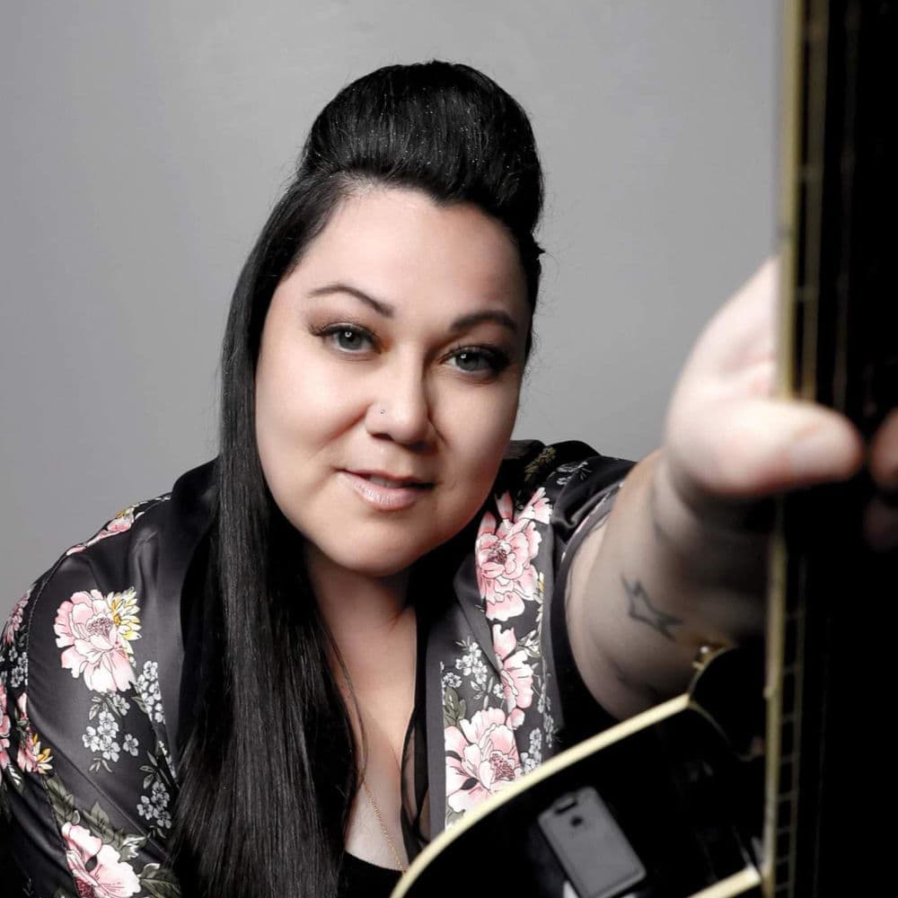 Lacey Hill – Singer-Songwriter