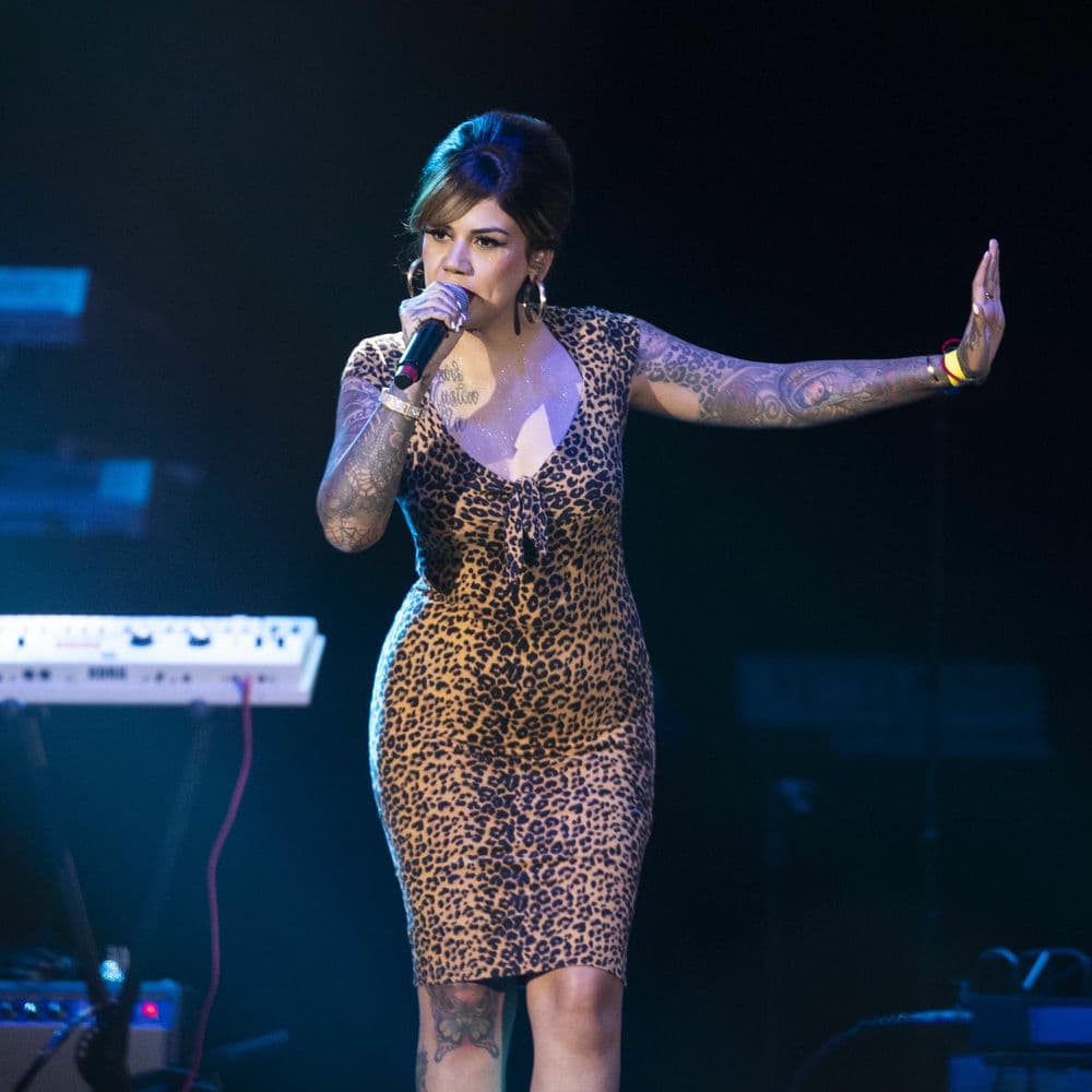Trish Toledo – R&B