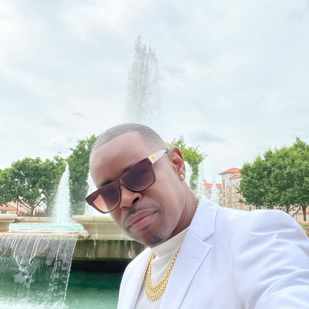 Sir Charles Jones – R&B