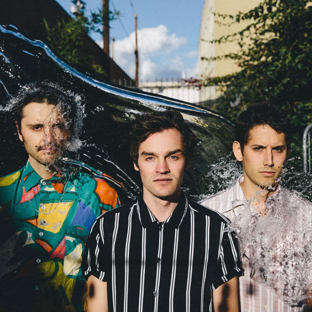 SadGirl – Garage Rock
